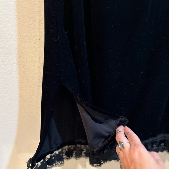 J. R. Nites velvet skirt - Picture 5 of 5